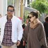 Jessica Alba et son mari font quelques courses en famille à Beverly Hills le 4 décembre 2011