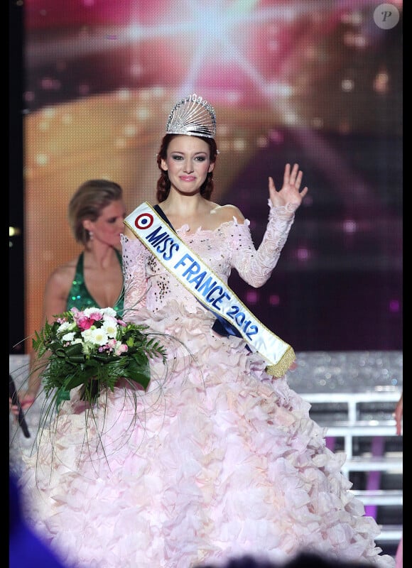 Delphine Wespiser, Miss France 2012, à Brest, le 3 décembre 2011, soir de son sacre.