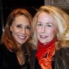 Marisa Berenson et Brigitte Fossey lors d'une séance de dédicace pour le livre A Life in Pictures le 11 décembre 2011 à Paris
