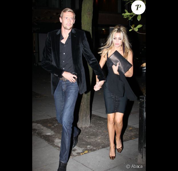 Peter Crouch Et Abbey Clancy Cambrioles Les Cadeaux De Noel Envoles Purepeople