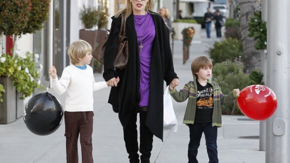 Sharon Stone: La maman star et ses deux jeunes fils s'isolent avant le réveillon