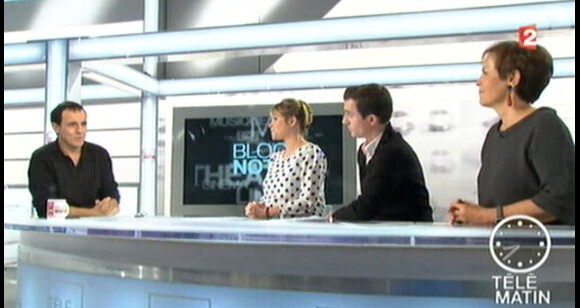 Julia Livage, très enceinte, sur le plateau de l'émission Télématin du 30 décembre 2011