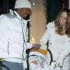 Mariah Carey et Nick Cannon, heureux, sortent leurs jumeaux Monroe et Moroccan, à Aspen, pour le réveillon du 31 décembre 2011