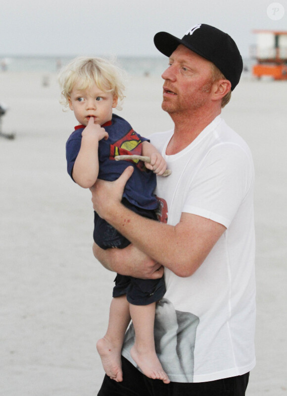 Boris Becker et son petit Amadeus à Miami le 31 décembre 2011