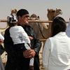 Steven Seagal, sa femme Elle, et son fils Kunzang, au festival du chameau à Al Dhafra, le 28 décembre 2011.