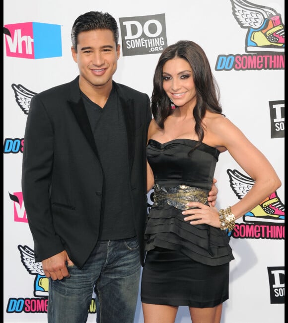 Mario Lopez et Courtney Mazza en août 2011 à Los Angeles