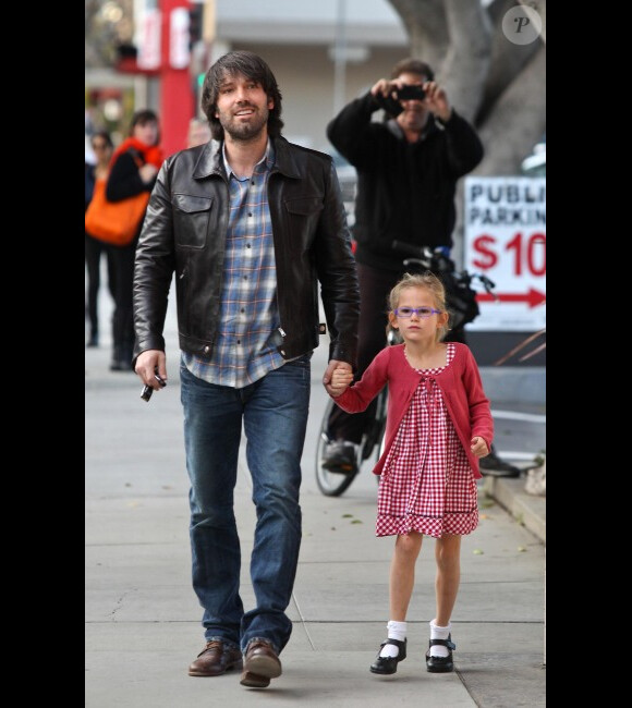 Ben Affleck emmène sa fille Violet à l'atelier Color Me Mine à Santa Monica, le 8 janvier 2012