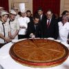 Nicolas Sarkozy reçoit la Confédération nationale de la boulangerie-pâtisserie française pour la traditionnelle galette des rois, à l'Élysée, le 12 janvier 2012.