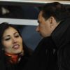 Eric Besson et Yasmine au Parc des Princes pour le match PSG/Toulouse, le 14 janvier 2012.
