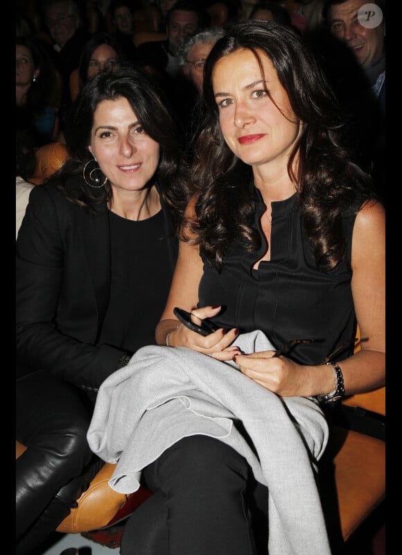 Denise Vilgrain et Caroline Sarkozy lors de la soirée d'avant-première du film L'amour dure trois ans à Paris le 7 janvier 2012