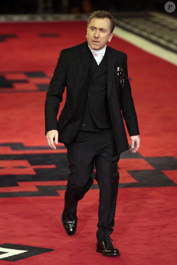 La star de Lie To Me Tim Roth a également défilé pour Prada au cours de la fashion week de Milan, le 15 janvier 2012.