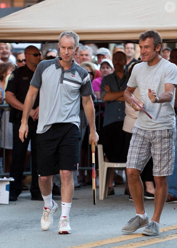 Mats Wilander (photo : en février 2011 los d'une exhibition en Floride avec McEnroe), légende du tennis suédois, s'est blessé dans une chute survenue à son appartement australien à Melbourne, le 14 janvier 2012.