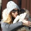 Sarah Jessica Parker et sa fille, surprises au cours d'une promenade sous les rayons de soleil de New York, le 20 janvier 2012.