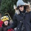 Sarah Jessica Parker et son fils James Wilkie affrontent la météo new yorkaise sur le chemin vers l'école. Le 20 janvier 2012.