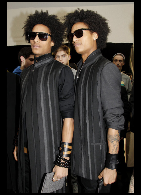 Le duo de danseurs Les Twins au défilé Dior Homme à Paris, le 21 janvier 2012.