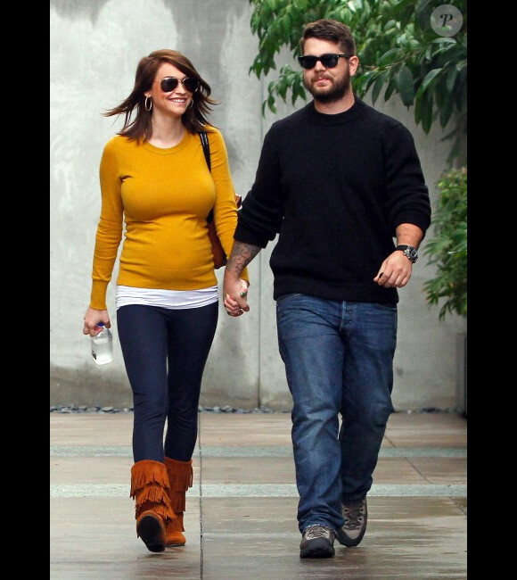 Jack Osbourne et sa fiancée Lisa Stelly : La grossesse de Lisa les rend si heureux dans les rues de  West Hollywood le 21 janvier 2012