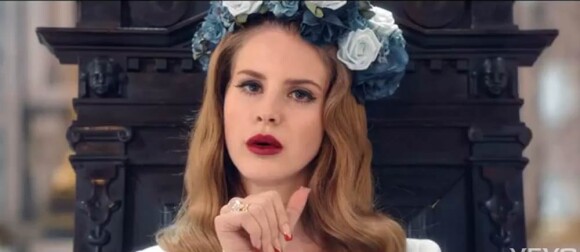 Lana Del Rey dans le clip de Born to Die signé Woodkid (Yoann Lemoine).