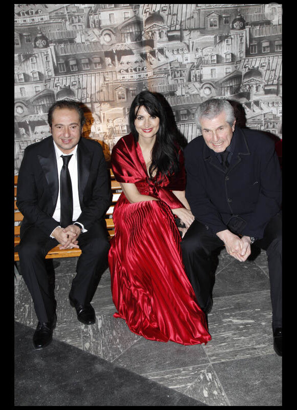 Claude Lelouch, Valérie Perrin et Patrick Timsit lors de la soirée de Gala de la 29ème nuit des neiges, à Crans-Montana, en Suisse, le 4 février 2012