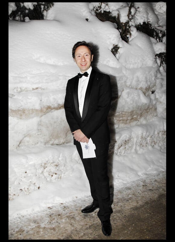 Le sympathique Stéphane Bern lors de la soirée de Gala de la 29ème nuit des neiges, à Crans-Montana, en Suisse, le 4 février 2012
