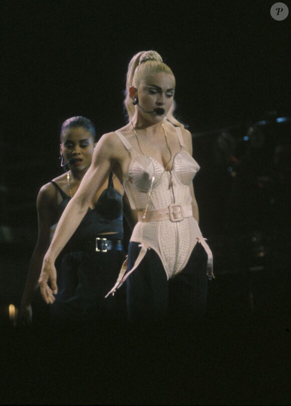 Les muses de Jean Paul Gaultier
 
Madonna et son corset iconique de Jean Paul Gaultier