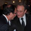 François Hollande et Bertrand Delanoë au dîner du CRIF, à Paris, le 8 février 2012.
