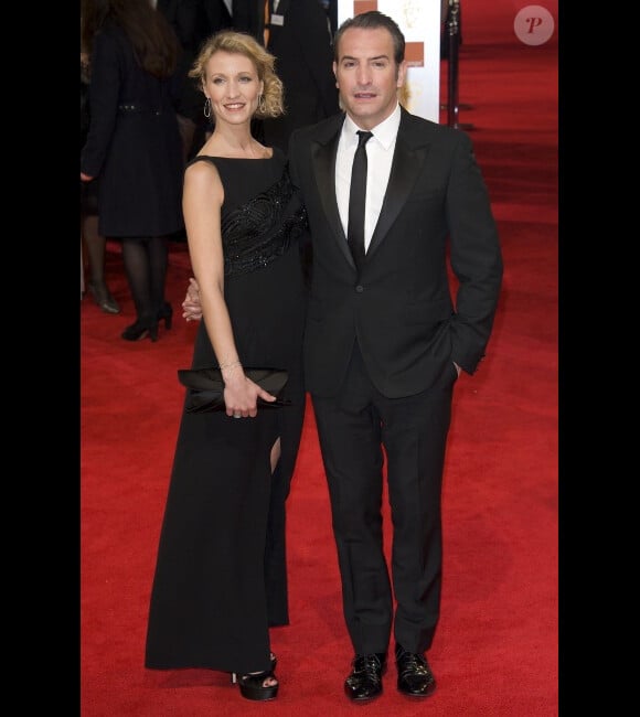 Alexandra Lamy et Jean Dujardin lors de la cérémonie des BAFTA le 12 février 2012 à Londres