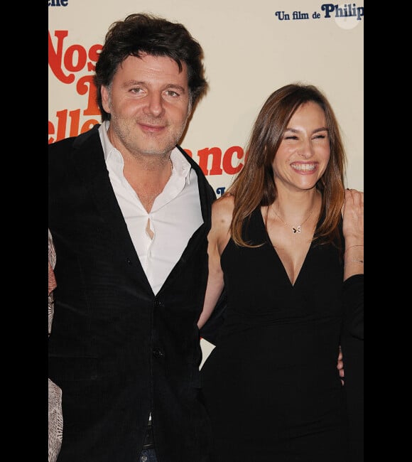 Philippe Lellouche et Vanessa Demouy lors de l'avant-première du film Nos plus belles vacances à Paris le 13 février 2012