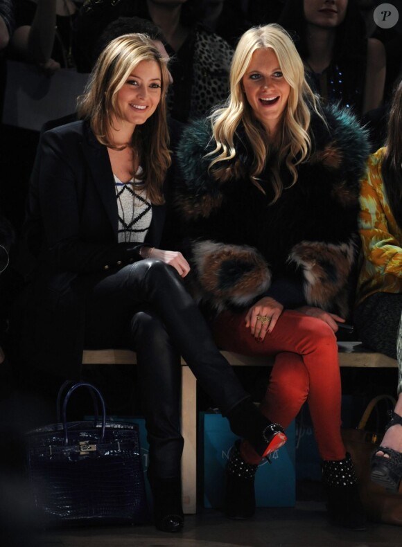 Poppy Delevingne a fait sensation lors de la fashion ween londonienne le 19 février 2012