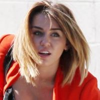 Miley Cyrus, débraillée : Elle se prend pour Brenda Walsh de Beverly Hills