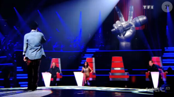 Les jurés sont sous le charme de Louis, un jeune talent dans The Voice, le 25 février 2012 sur TF1