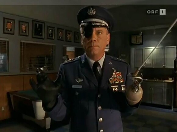 Daniel von Bargen dans le rôle du Commandant Edwin Spangler dans Malcolm (Malcolm in the Middle).
Le 20 février 2012, l'acteur américain a tenté de se suicider par balle et a appelé les secours après avoir échoué.