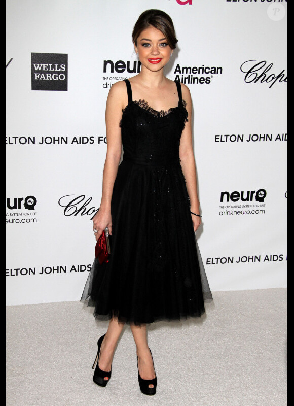 Sarah Hyland a posé lors de l'after-party des Oscars organisée par Elton John à Los Angeles. Le 26 féveier 2012