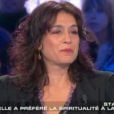 Myriam Szabo, 30 ans après la campagne qui l'a rendue célèbre, n'a rien perdu de son charme. Elle était samedi 25 février, l'invitée de Thierry Ardisson dans  Salut Les Terriens !  sur Canal +.