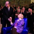 Michèle Morgan fête ses 92 ans et 75 ans de cinéma en compagnie de Frédéric Mitterrand, à la mairie de Puteaux, le 29 février 2012.