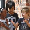 Shiloh, Zahara et Maddox, les enfants de Brad Pitt et Angelina Jolie, à la Nouvelle-Orléans le 7 mars 2012