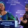 Leymah Gbowee et Tawakkol Karman le 8 mars 2012 à Washington pour la cérémonie des International Women of Courage Awards