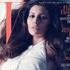 Jessica Biel, habillée d'un maillot une-pièce Louis Vuitton sur la couverture du magazine W d'avril 2012.