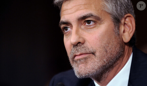 George Clooney s'exprime au Sénat sur la situation du Soudan, à Washington, le 14 mars 2012