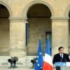 Le Premier ministre François Fillon lors de l'hommage à Pierre Schoendoerffer aux Invalides à Paris le 19 mars 2012 : il prononce l'éloge funèbre