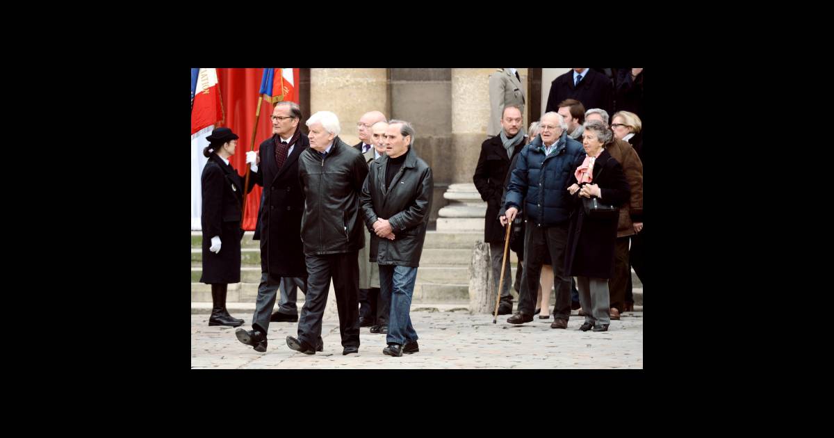 Cause De La Mort De Jacques Perrin Jacques Perrin lors de l'hommage à Pierre Schoendoerffer aux Invalides