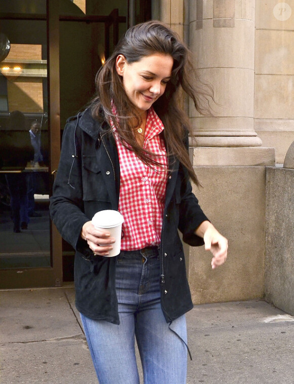 Katie Holmes à New York le 20 mars 2012