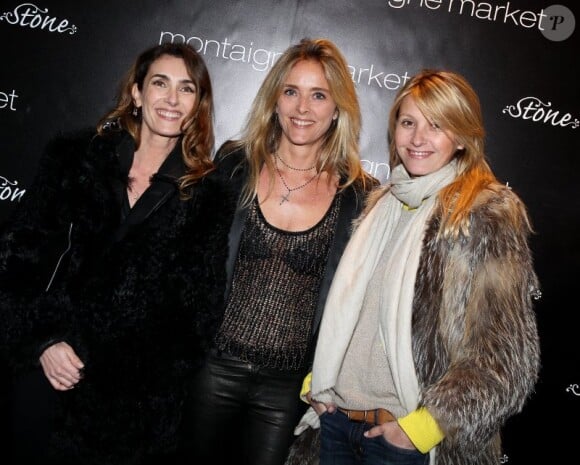 Marie Poniatowski (créatrice de la marque Stone) entourée de Mademoiselle Agnès et Sarah Lavoine lors de la présentation de la collection joaillerie Stone chez Montaigne Market à Paris le 6 mars 2012
