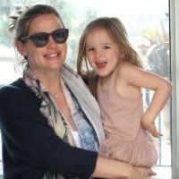 Jennifer Garner : son adorable Seraphina dans les bras, la jeune maman rayonne