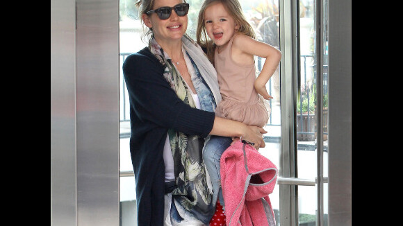 Jennifer Garner : son adorable Seraphina dans les bras, la jeune maman rayonne