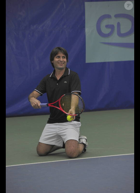Fabrice Santoro lors du tournoi de tennis pour l'association Enfant Star et Match à Paris le 26 mars 2012
