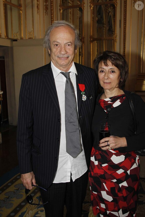 Patrick Chesnais et sa compagne Josiane Stoléru au ministère de la Culture à Paris, le 28 mars 2012.