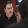 Pierre Ménès se prend pour un homme de foi pour Drôle de Poker