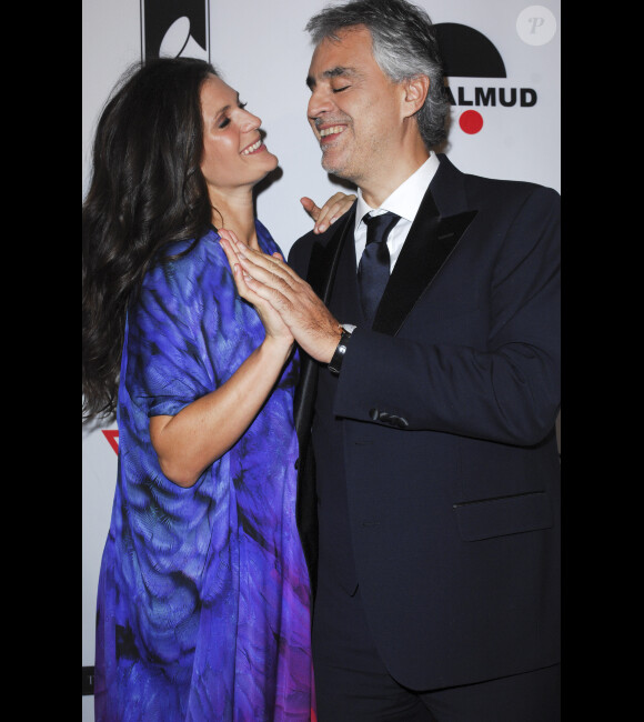 Andrea Bocelli et Veronica le 9 décembre 2011 à Beverly Hills à Los Angeles