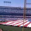Les Beach Boys chantent l'hymne américain au Dodger Stadium le 10 avril 2012