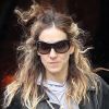 Sarah Jessica Parker, décoiffée par une brise le 12 avril 2012 à New York.